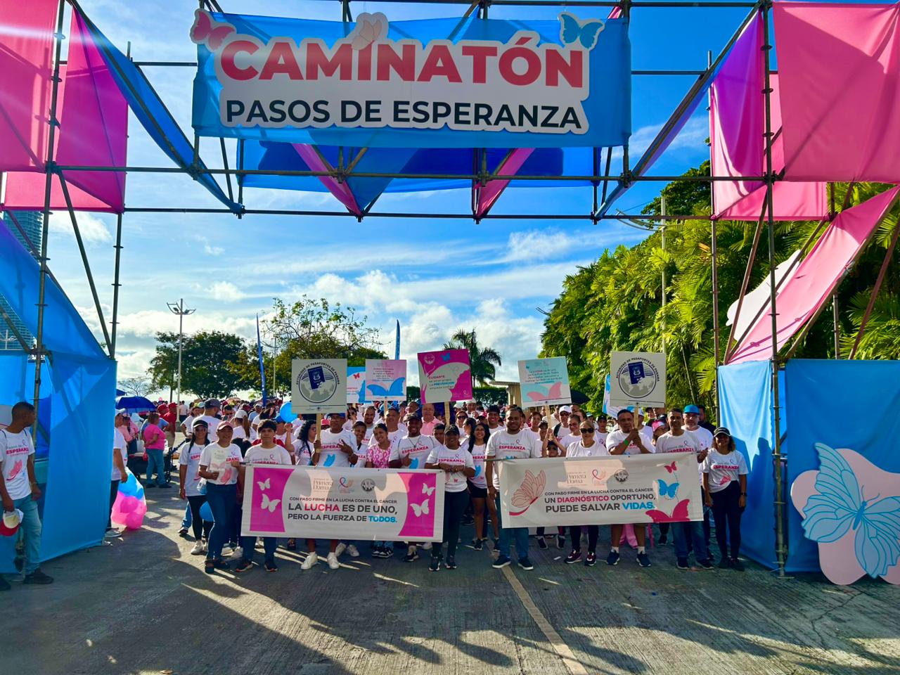 PASAPORTES PRESENTE EN “CAMINATÓN”